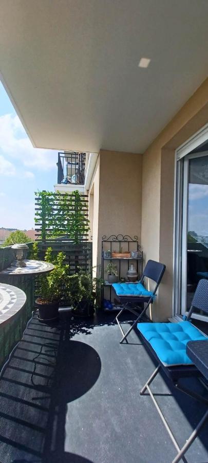 Escale Affaires Dugny-Bourget Apartment Exterior photo
