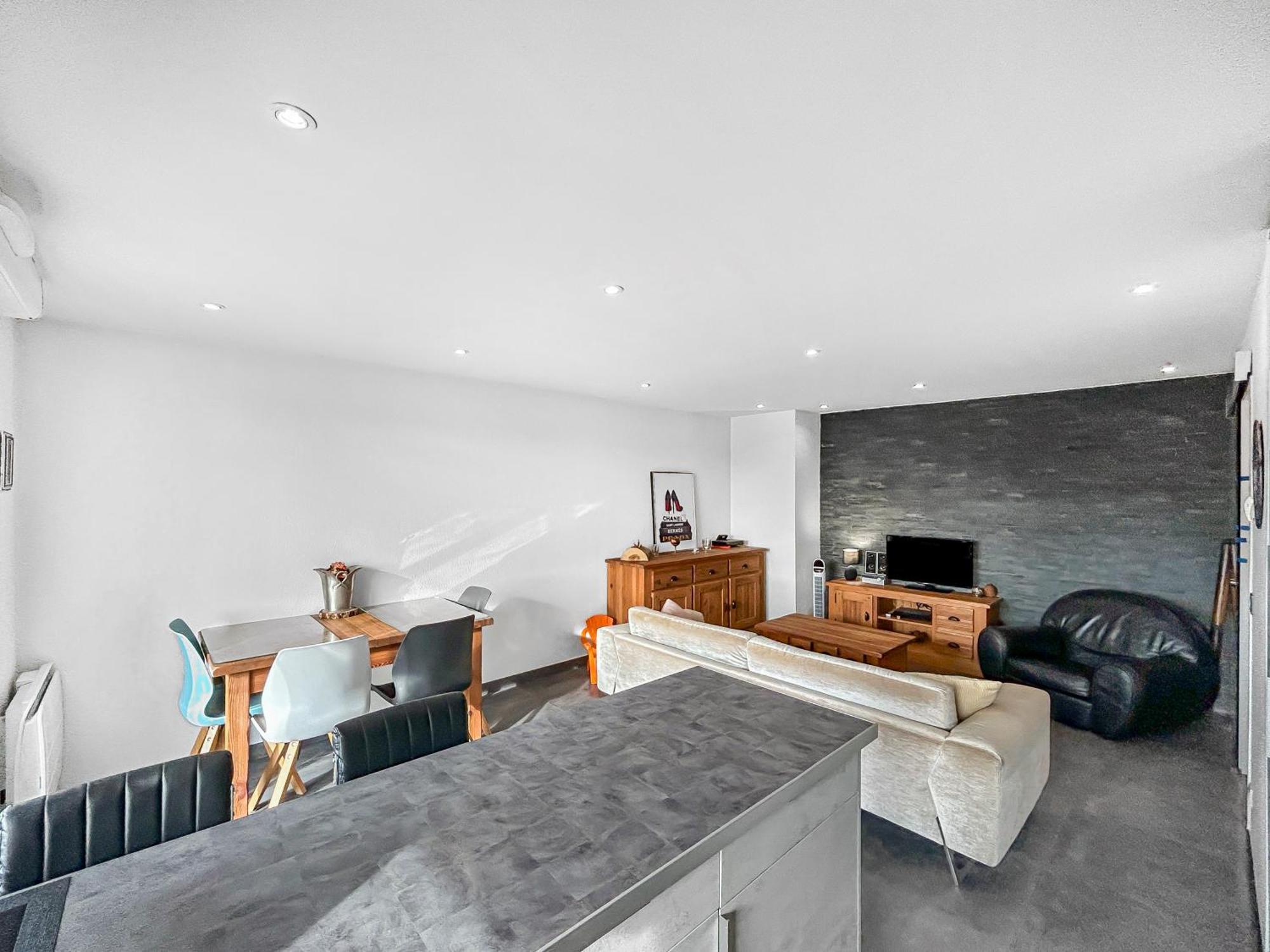 Escale Affaires Dugny-Bourget Apartment Exterior photo