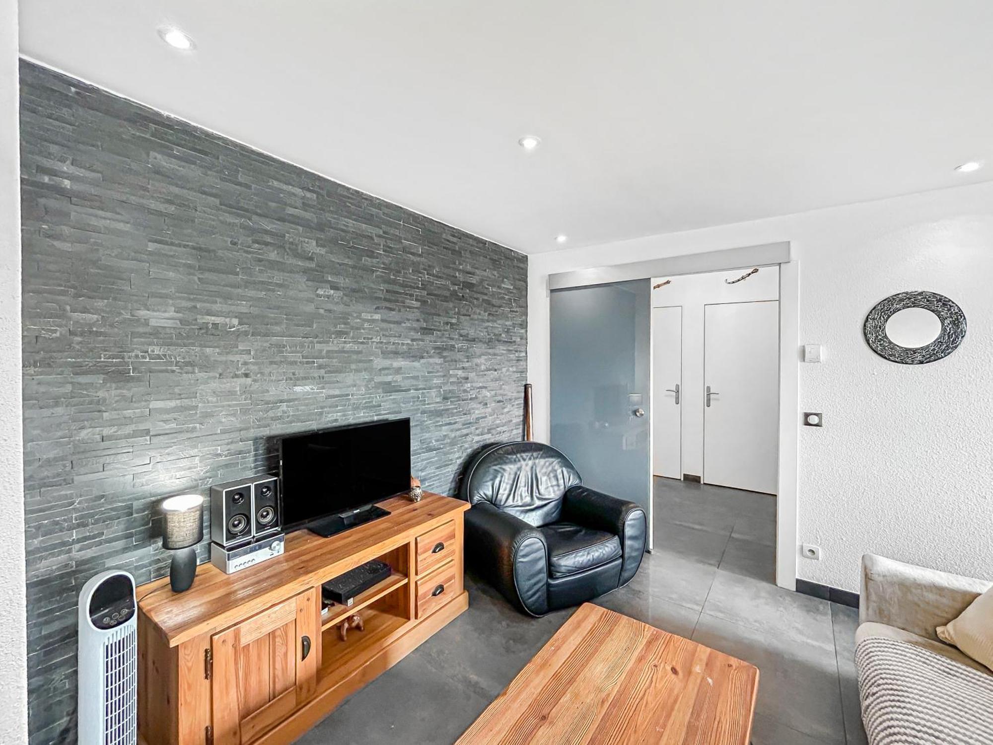 Escale Affaires Dugny-Bourget Apartment Exterior photo